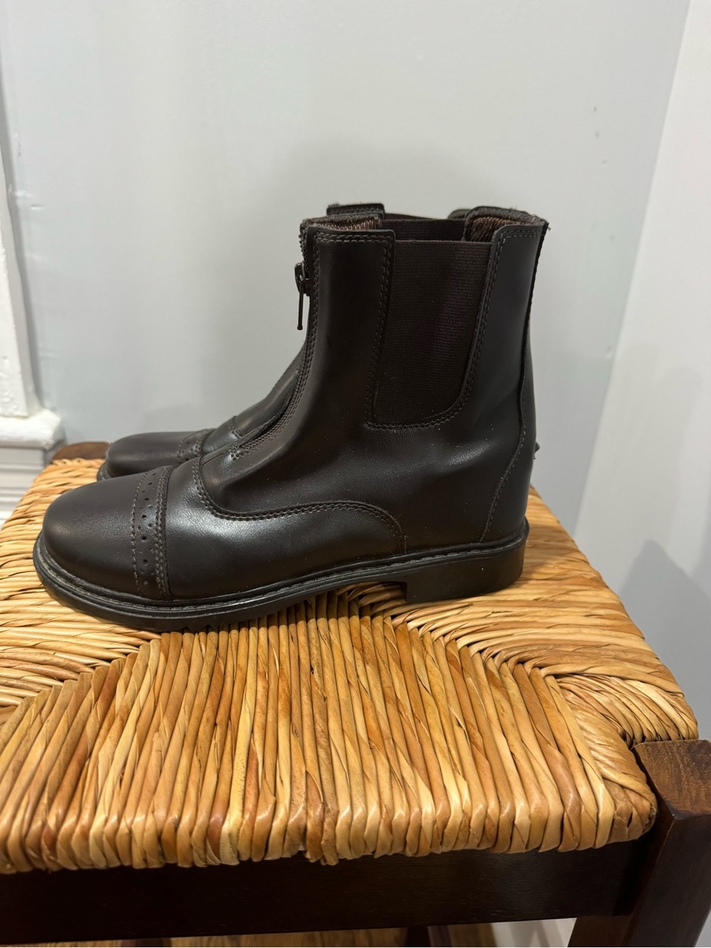 Women’s brown TuffRider Boots size 6